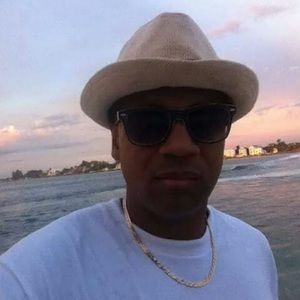 Meet your Posher, Hugo